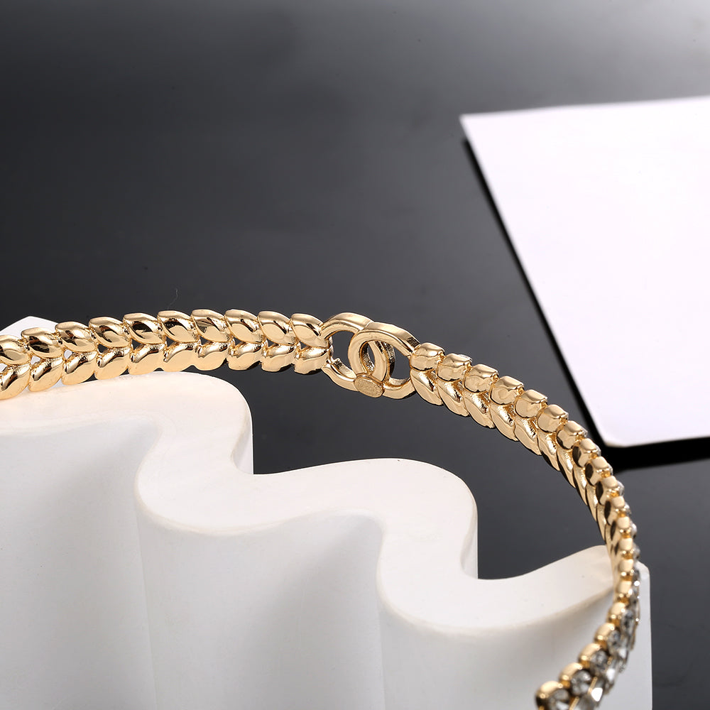 18K Chanel Diamonds Choker Necklace
