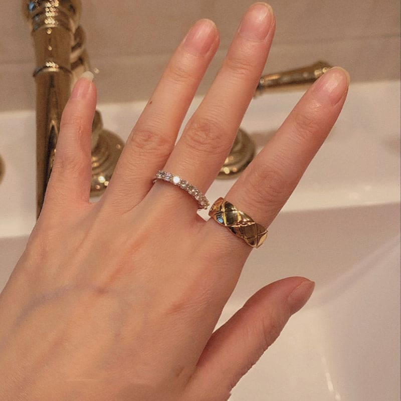 18K  Chanel Coco Crush Ring
