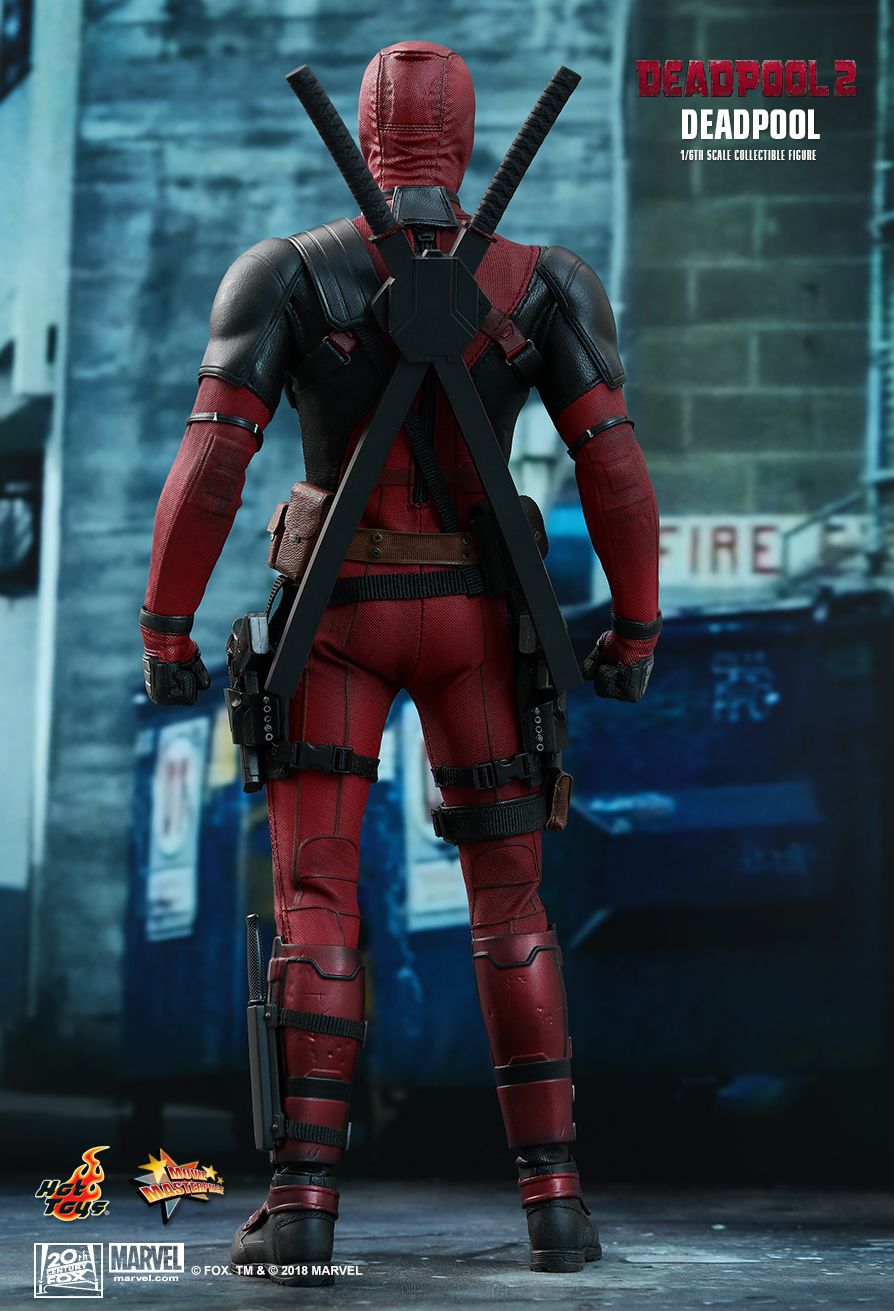 Hot Toys Deadpool 1/6 Scale Action Figure