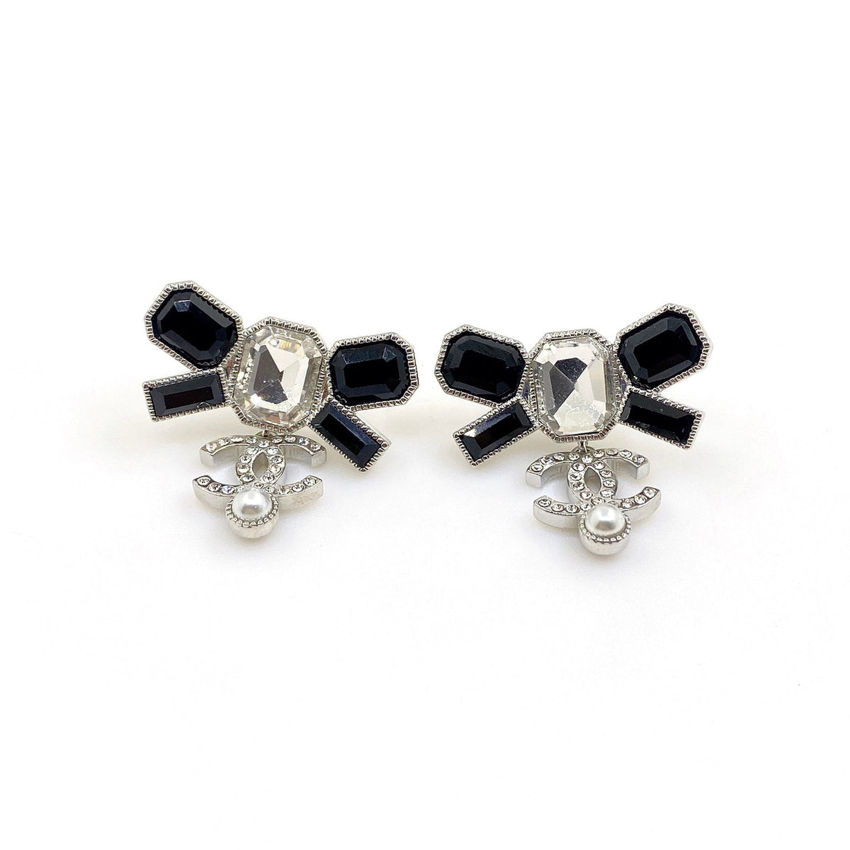 18K  Chanel Bow Tie Crystals Earrings
