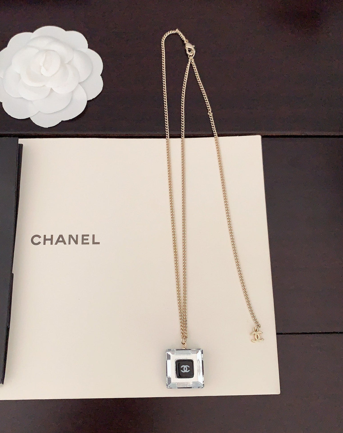 18K  Chanel Crystals Necklace